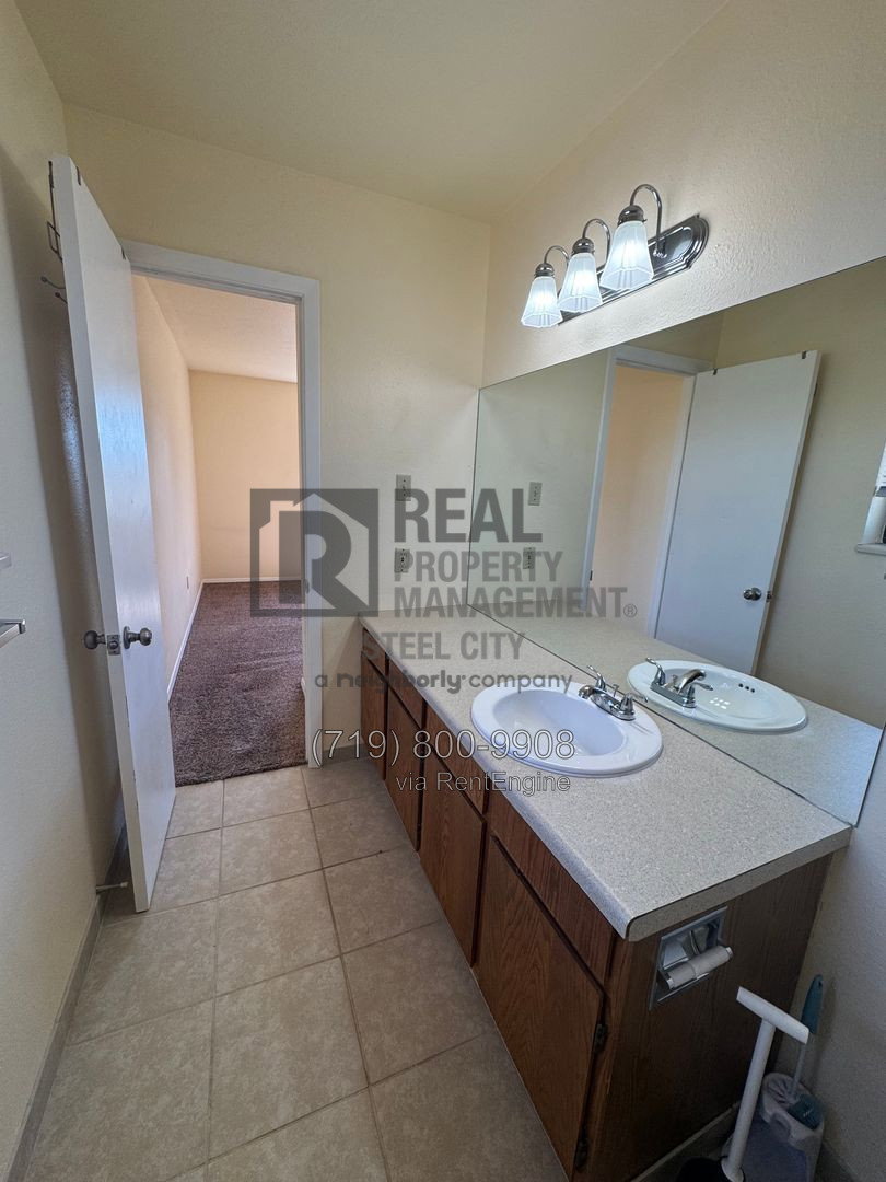 Gallery Image 16