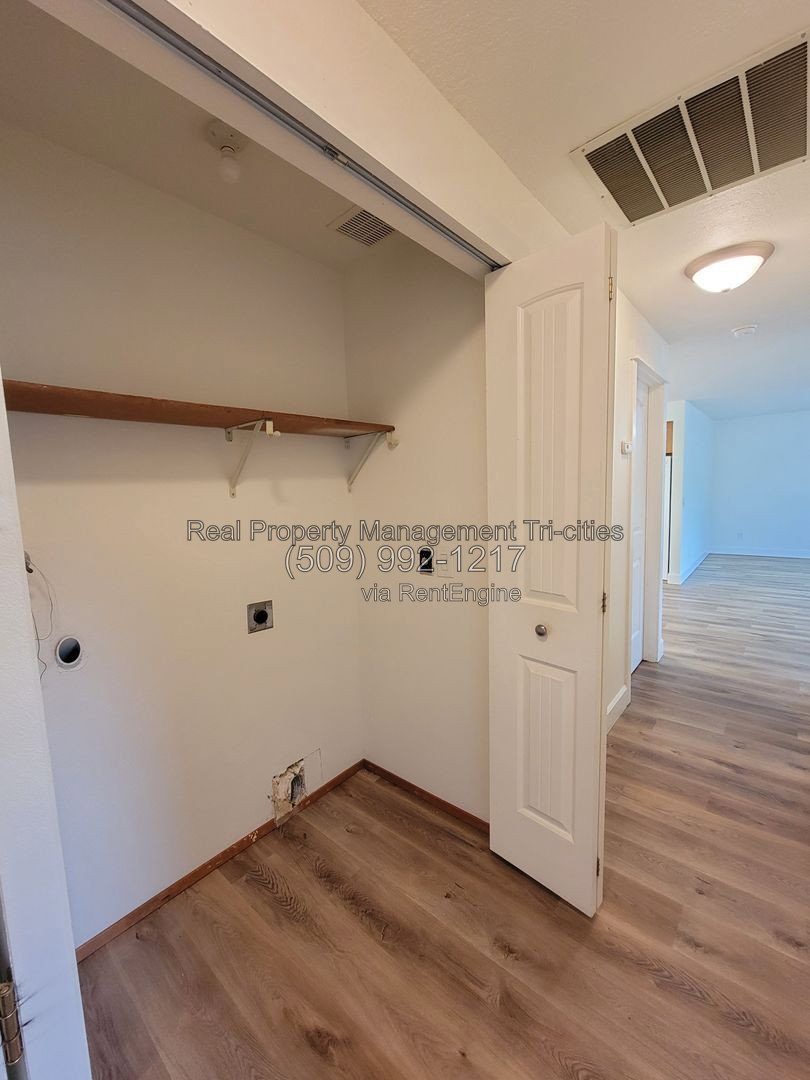 Gallery Image 19