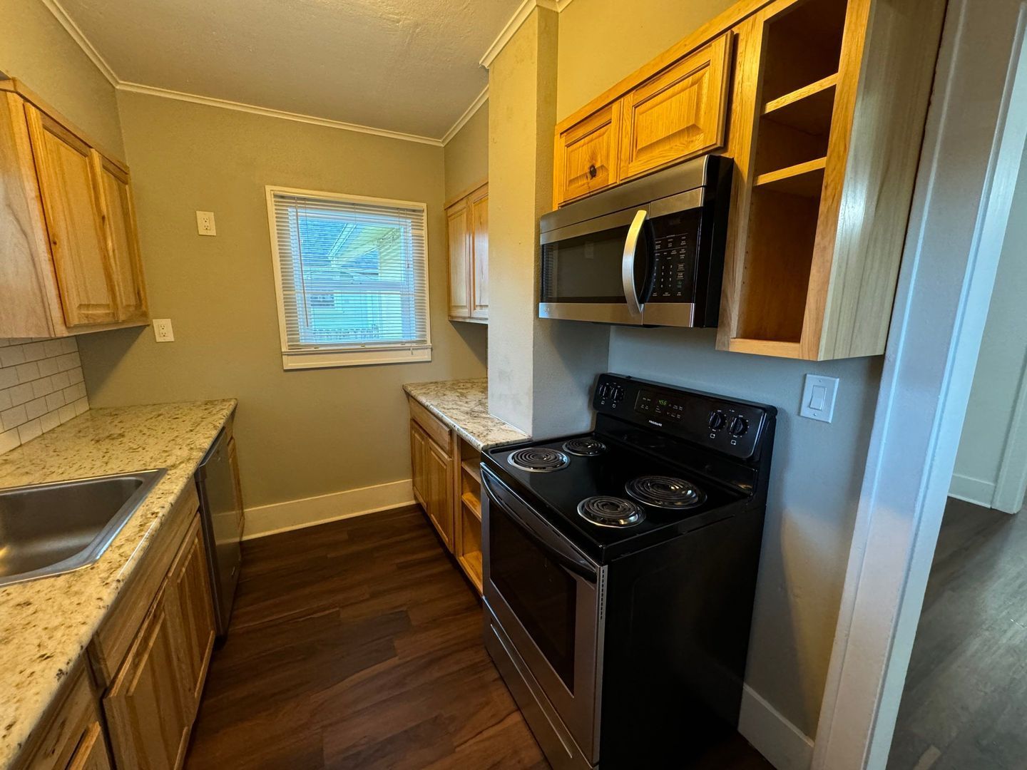 Gallery Image 13
