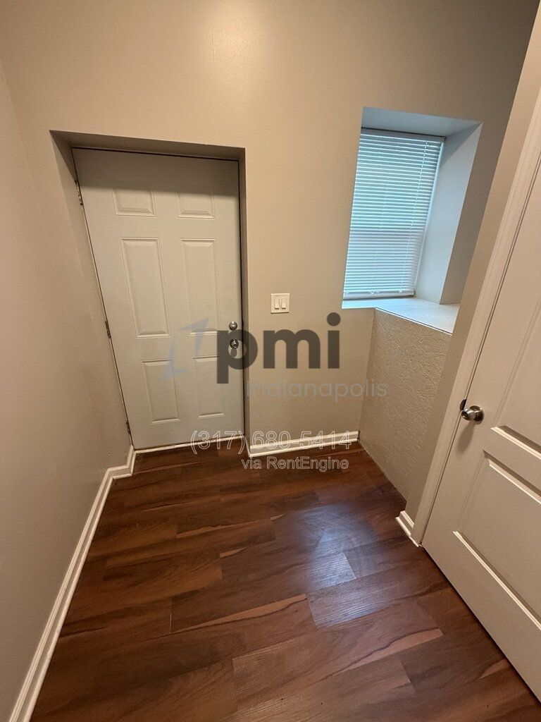 Gallery Image 16