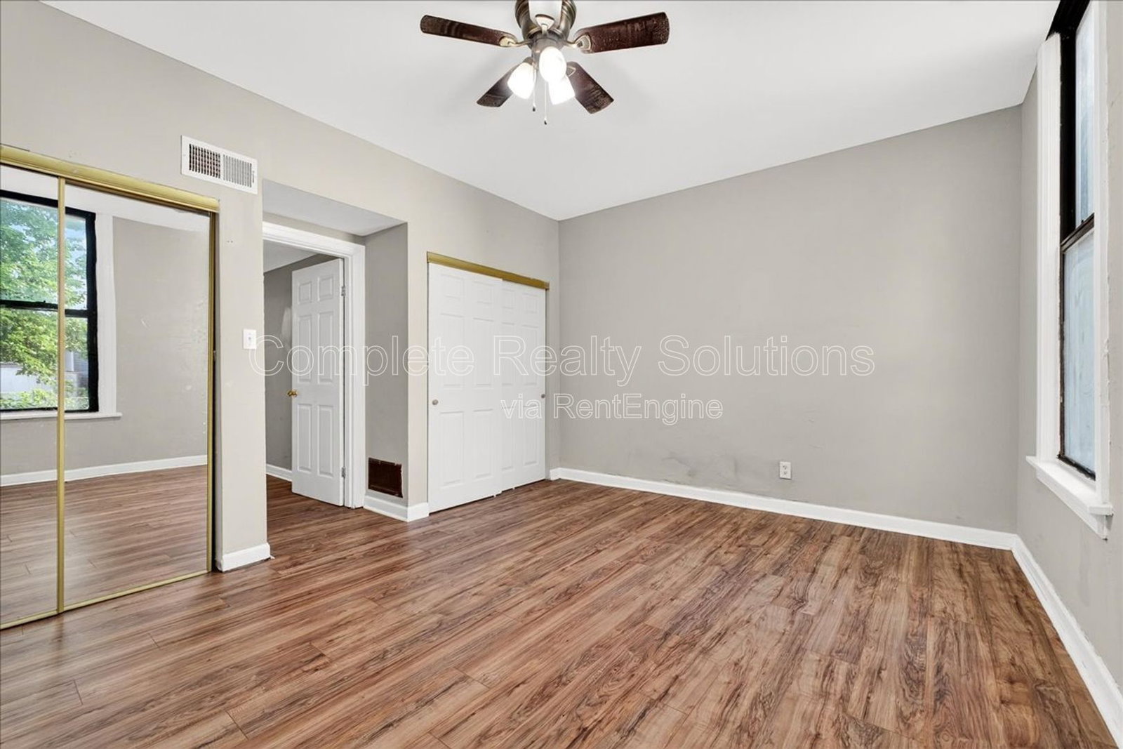 Gallery Image 18