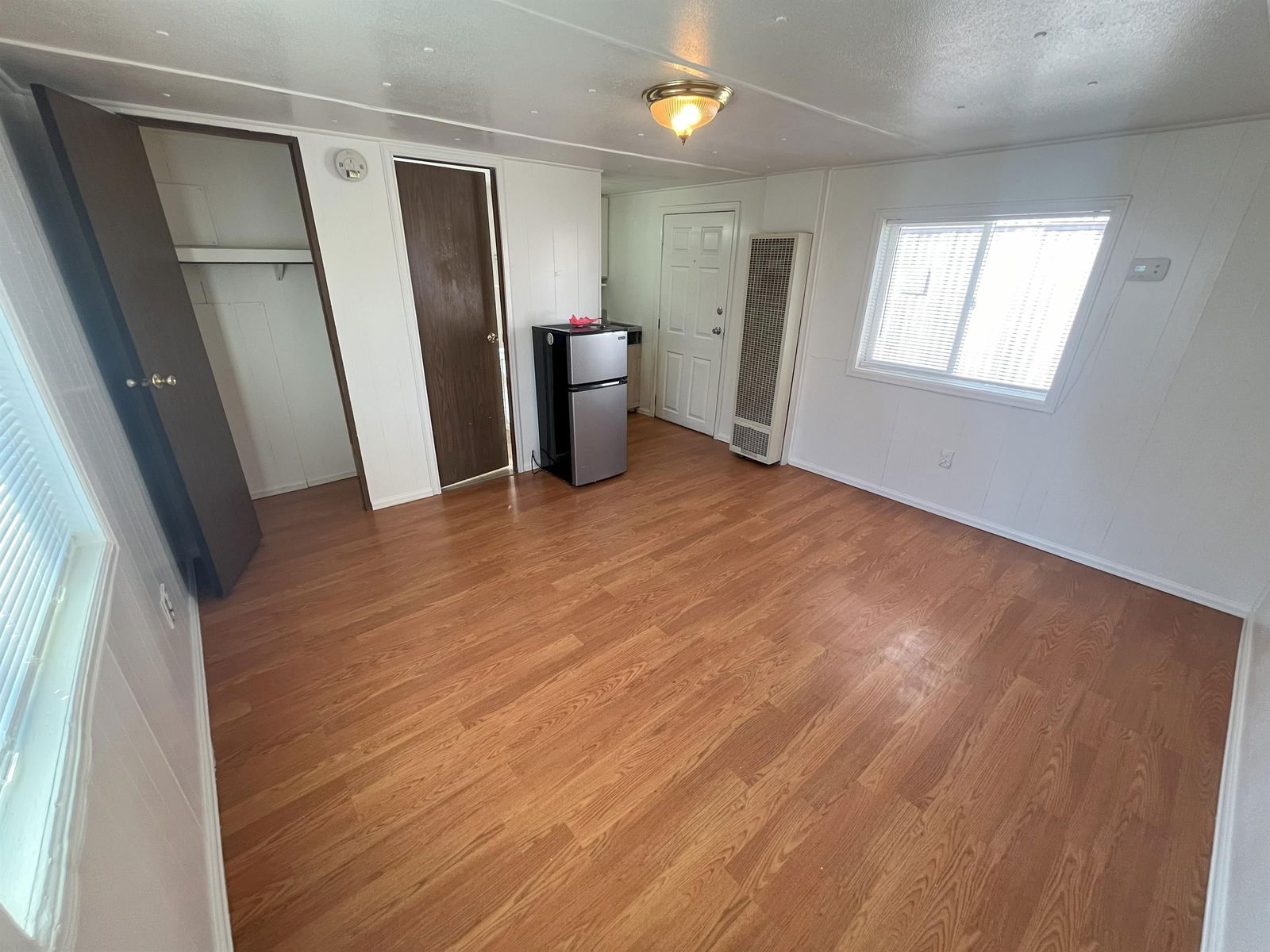 Gallery Image 0