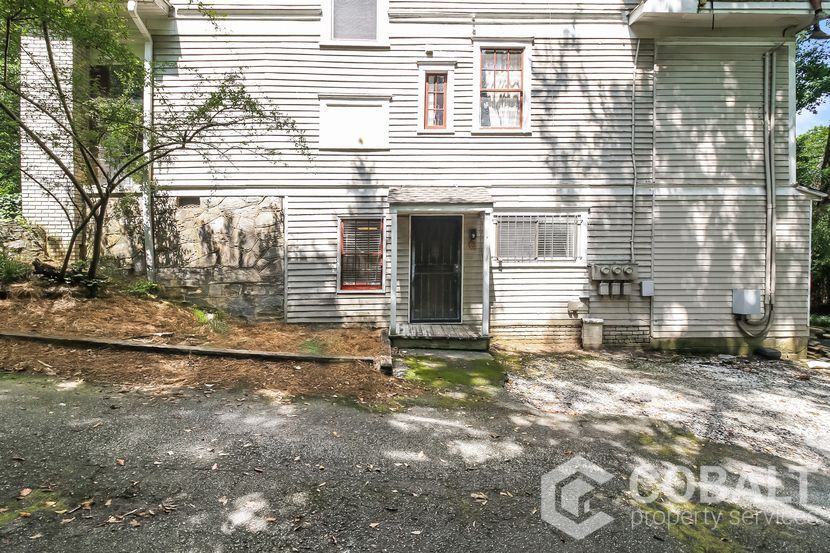 Gallery Image 16