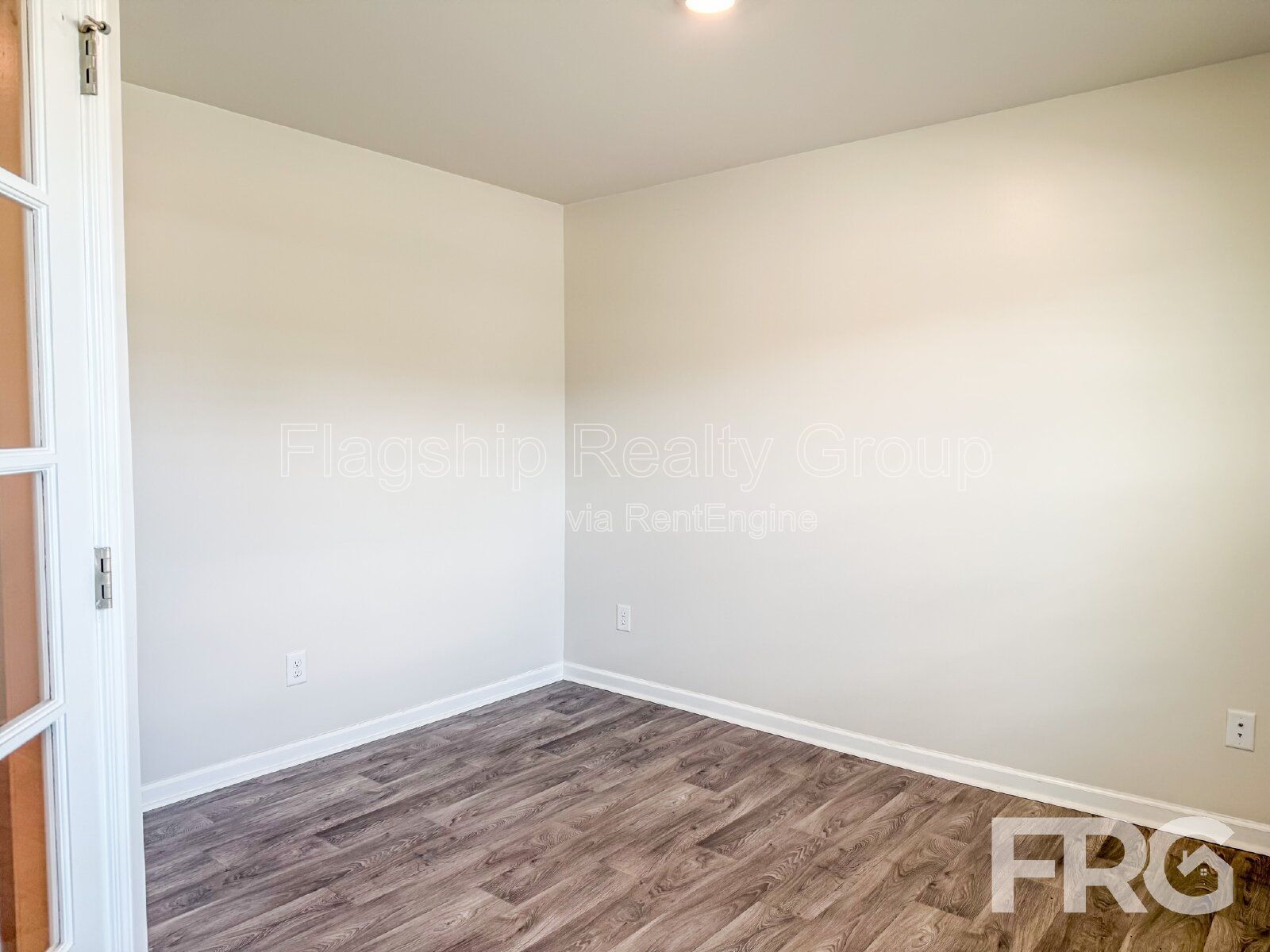 Gallery Image 16