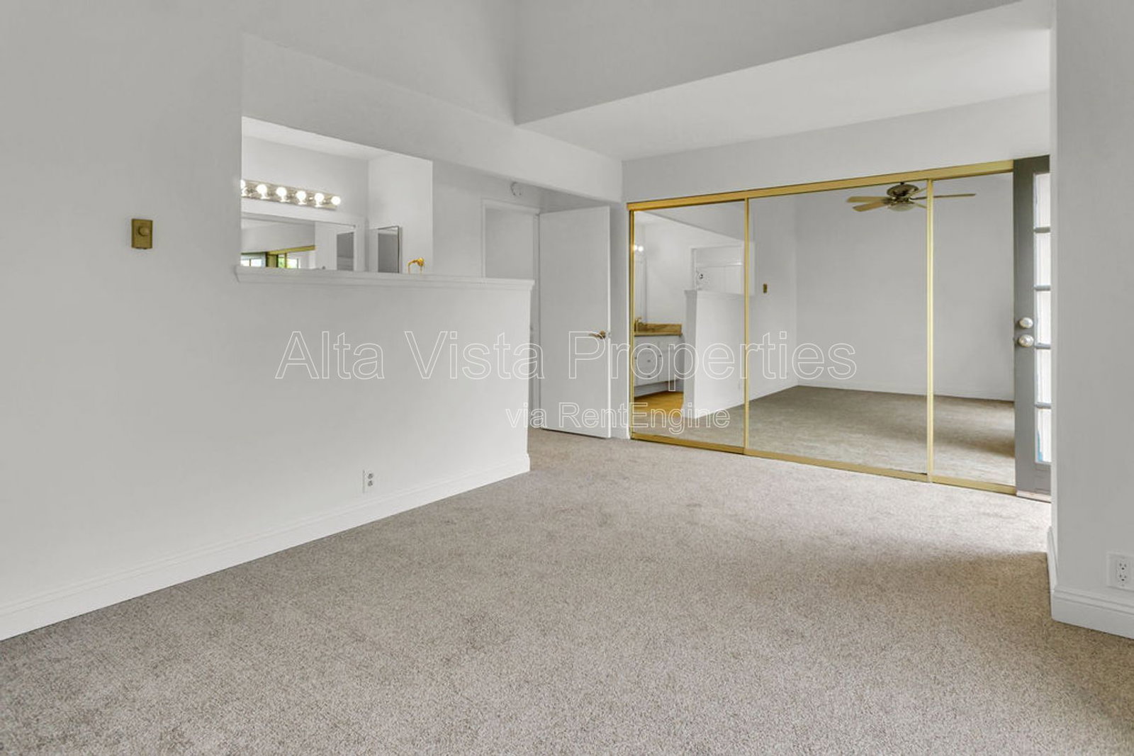 Gallery Image 19
