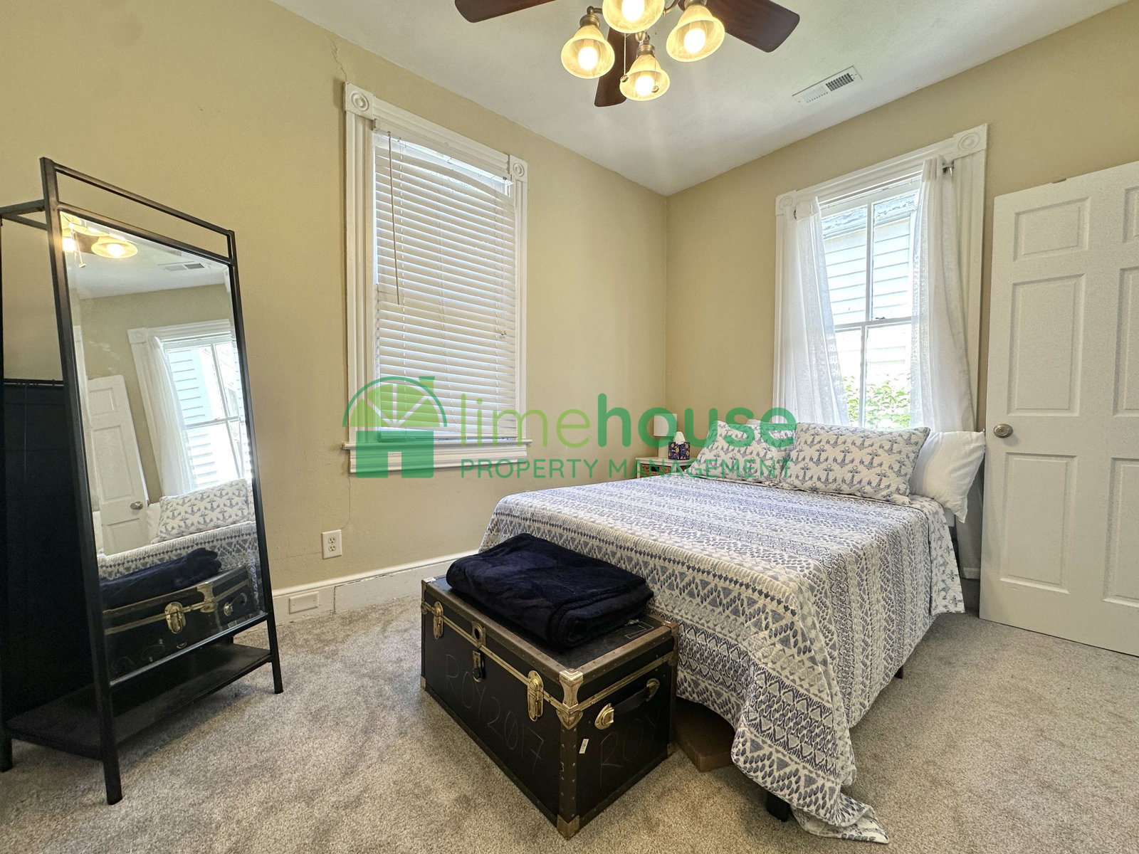Gallery Image 10