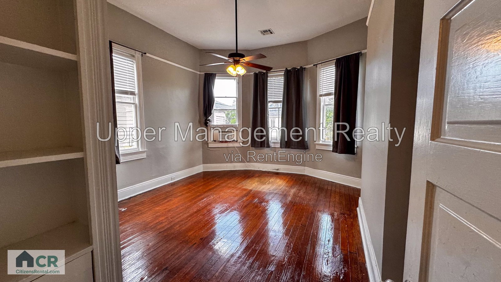 Gallery Image 0