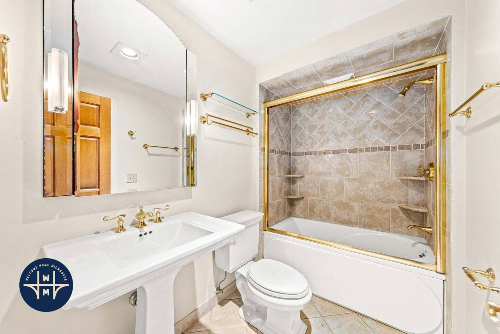 Gallery Image 16