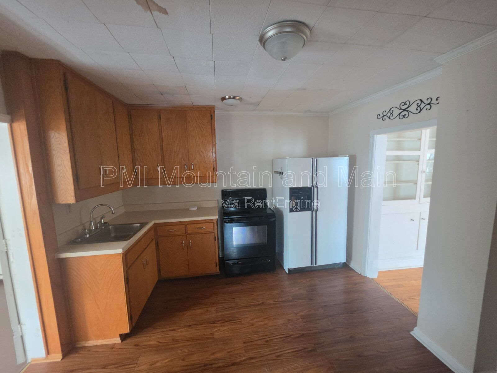 Gallery Image 13