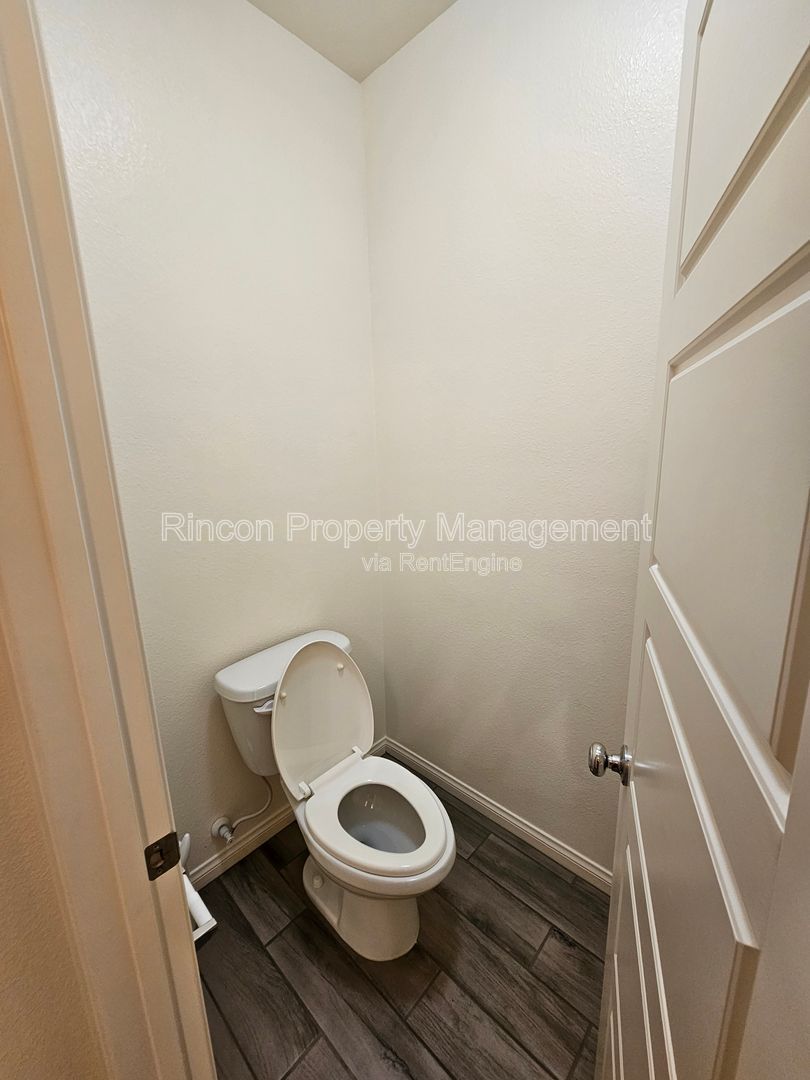 Gallery Image 12