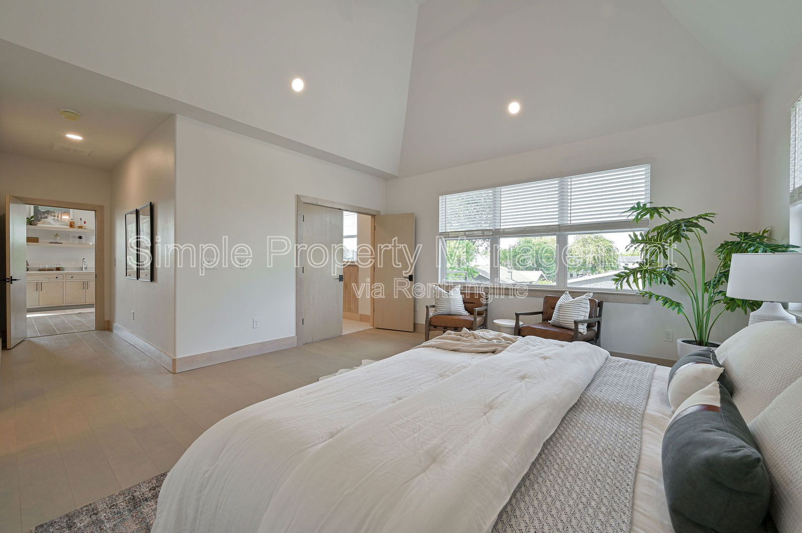 Gallery Image 41