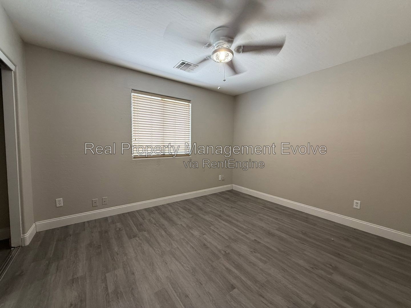 Gallery Image 25