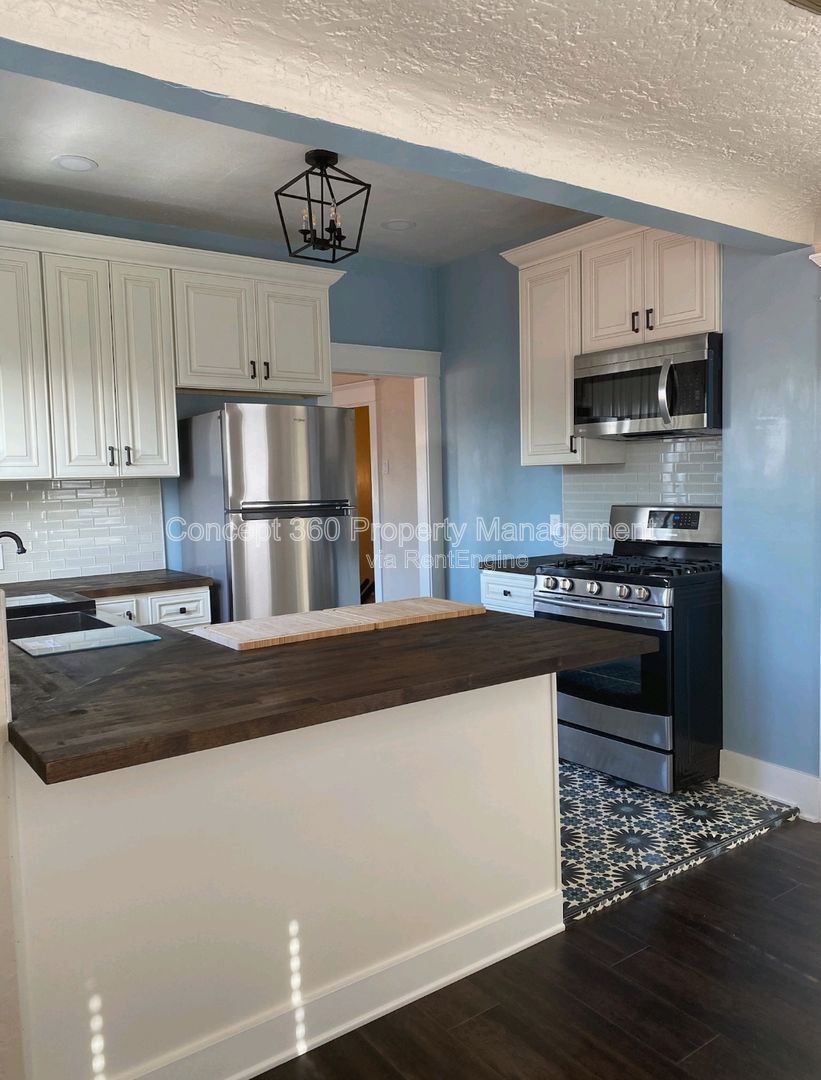 Gallery Image 14