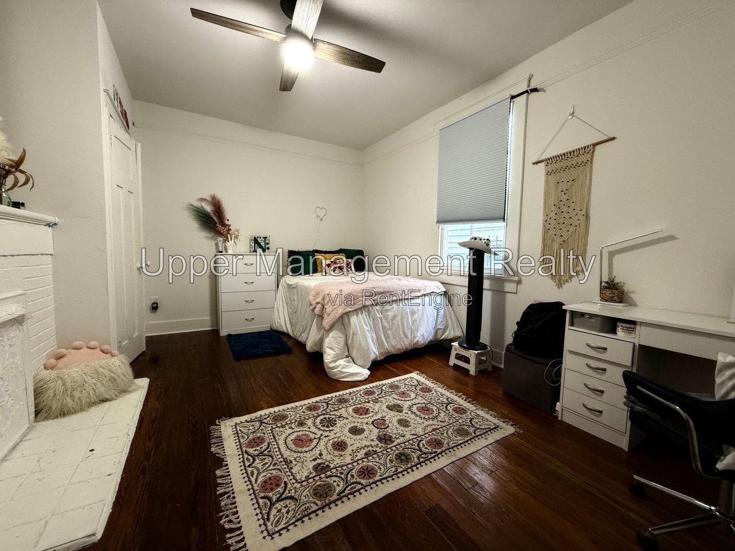Gallery Image 18