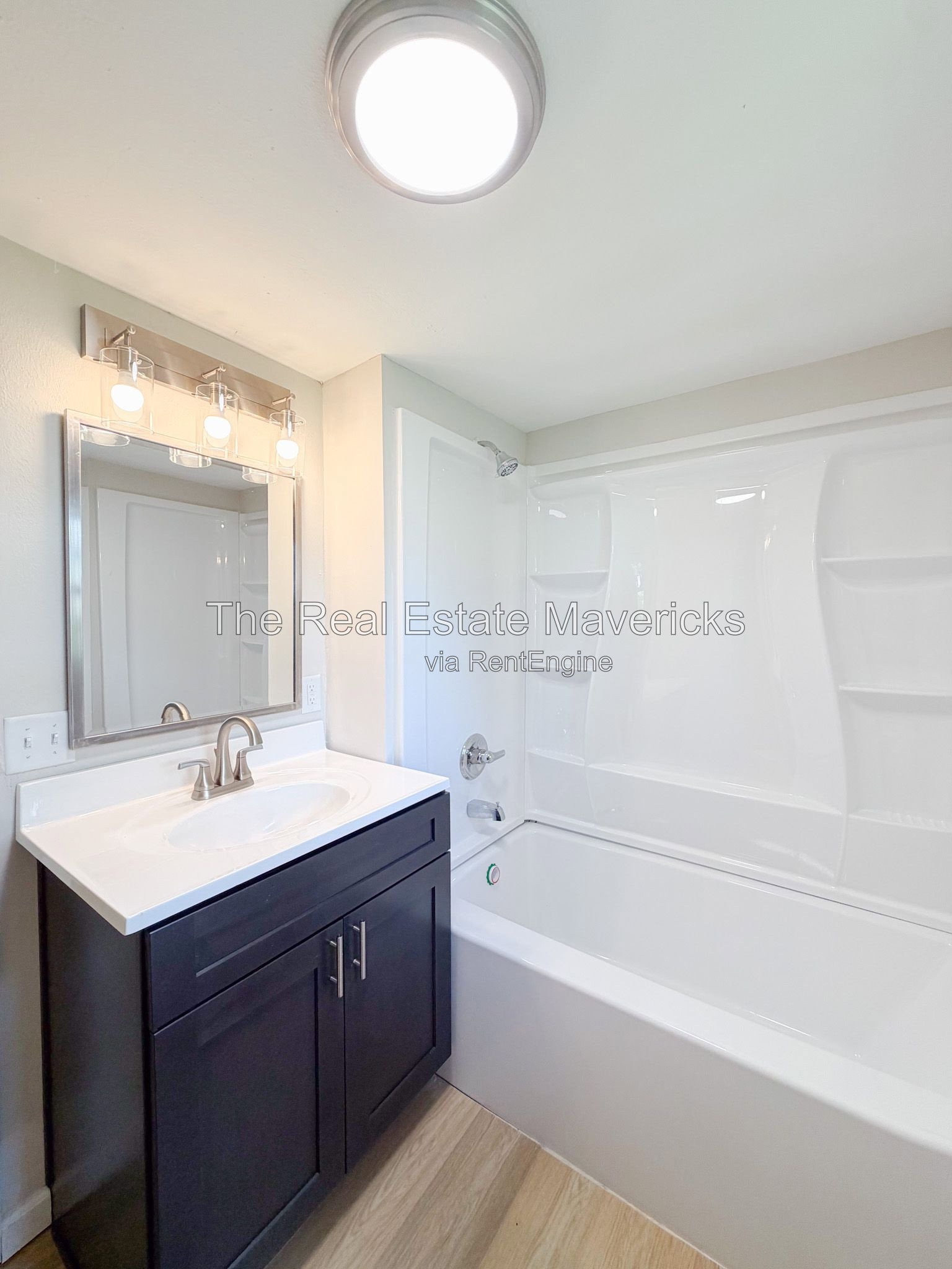 Gallery Image 16