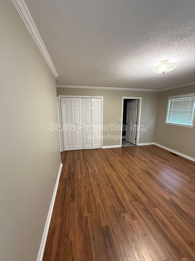 Gallery Image 14