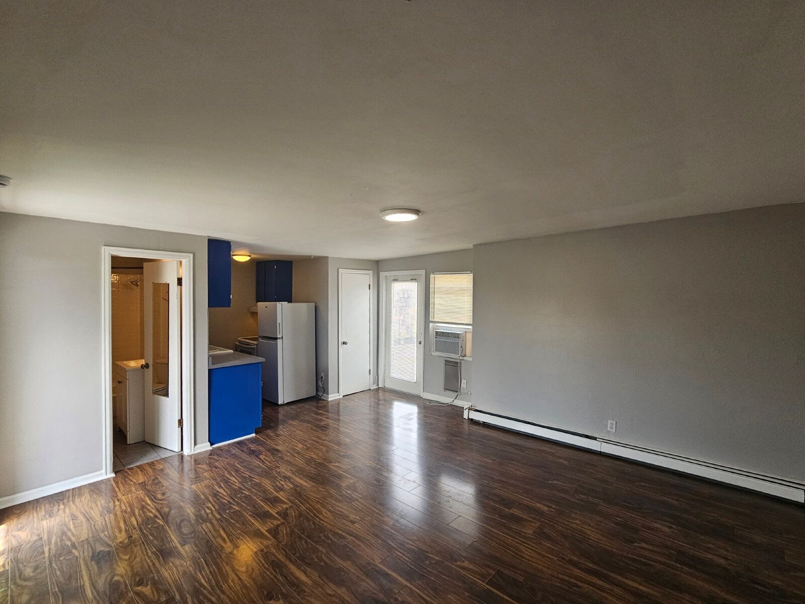 Gallery Image 0