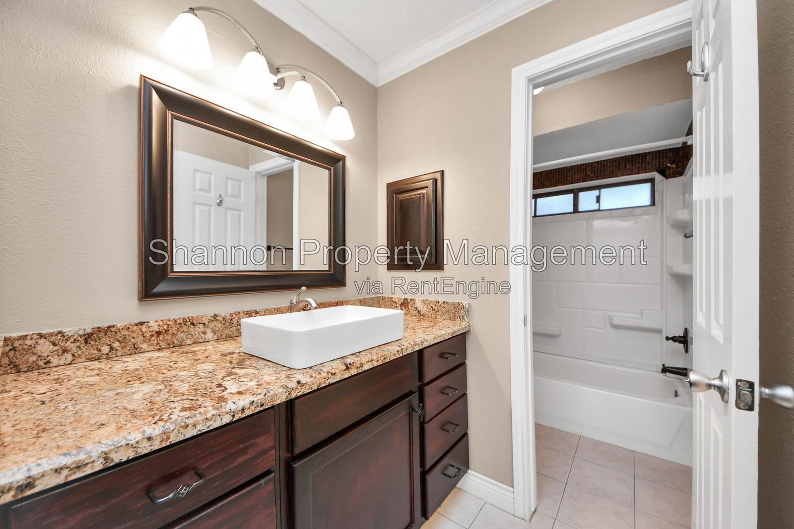 Gallery Image 37