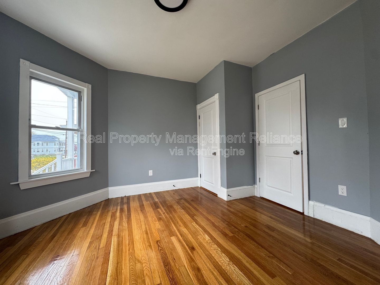 Gallery Image 13