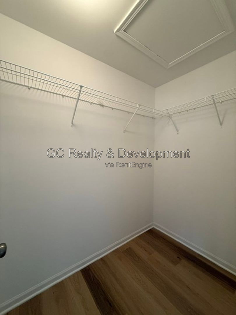 Gallery Image 21
