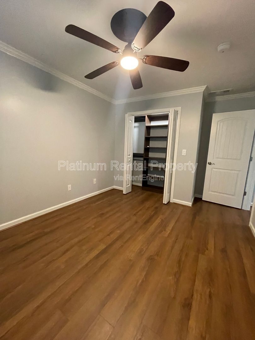 Gallery Image 25