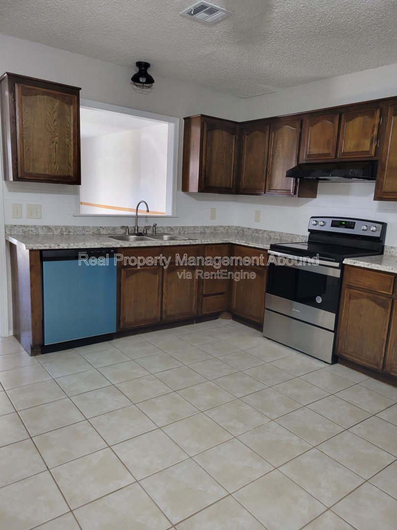 Gallery Image 0