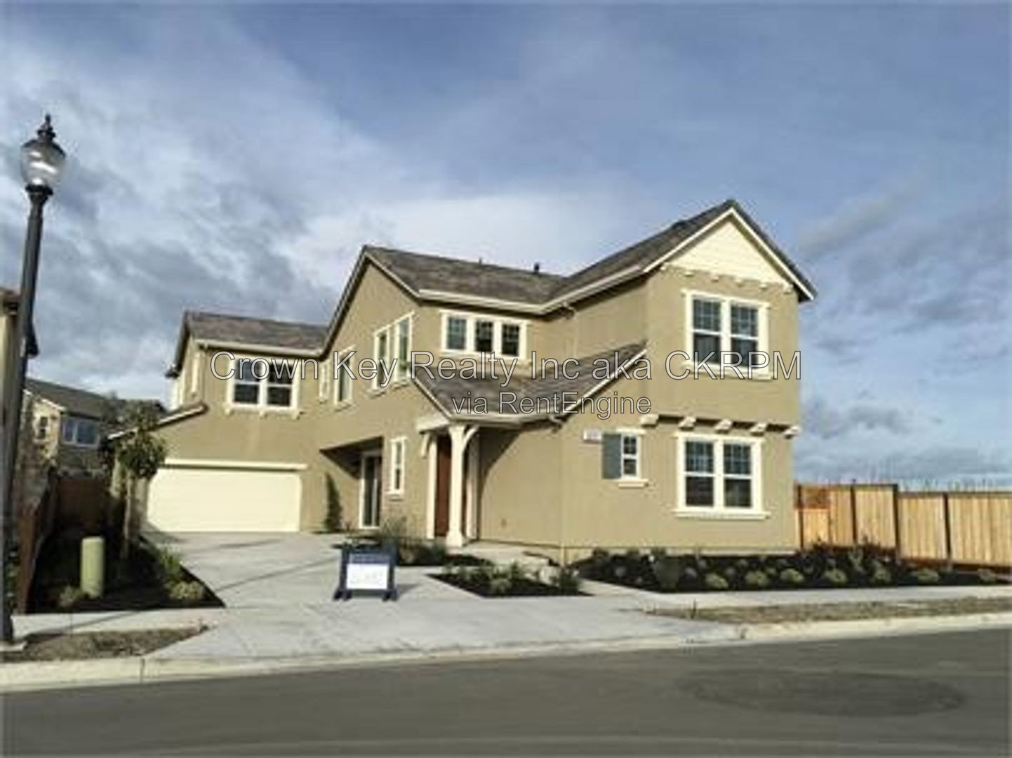 Gallery Image 0