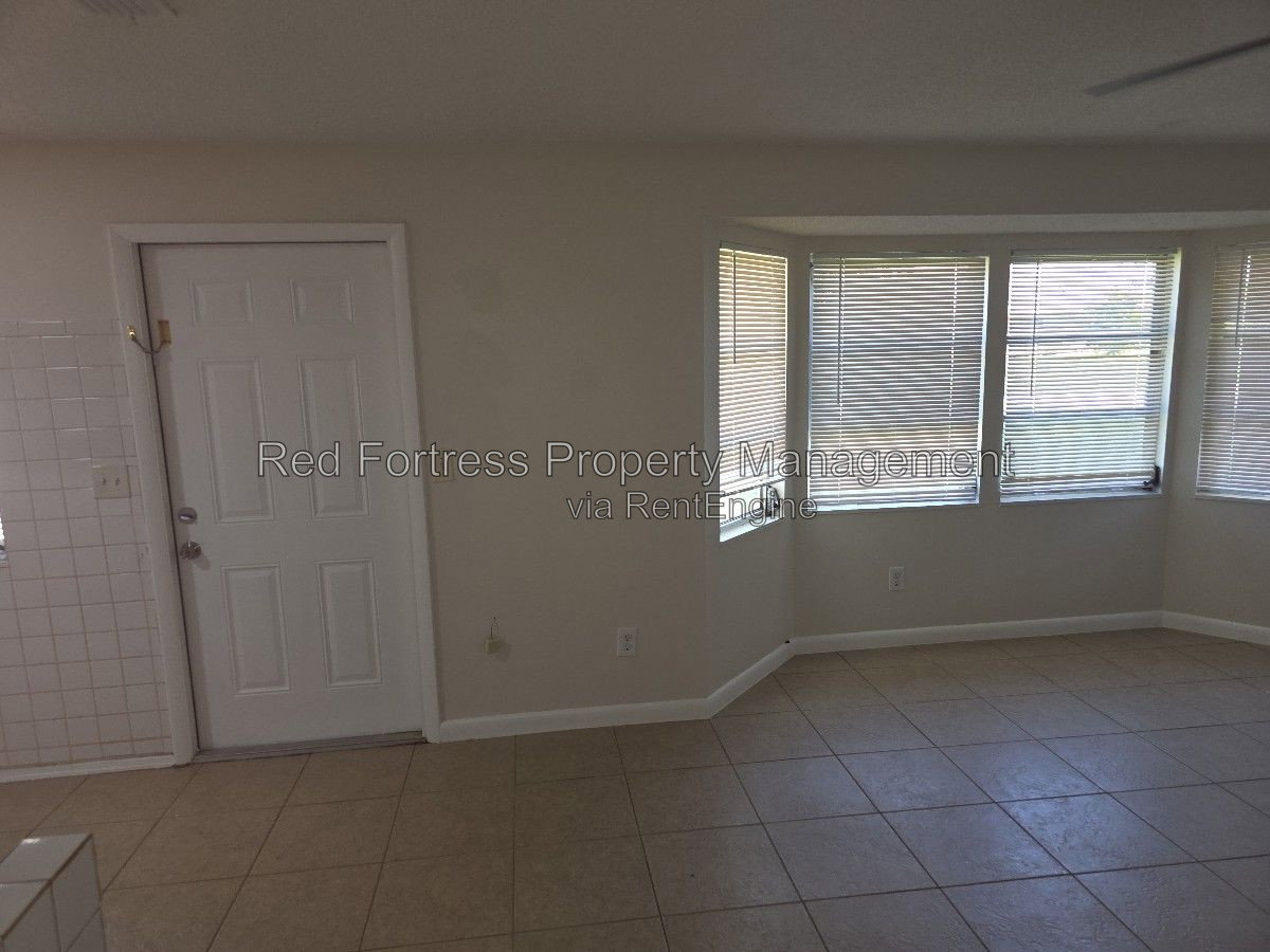 Gallery Image 0