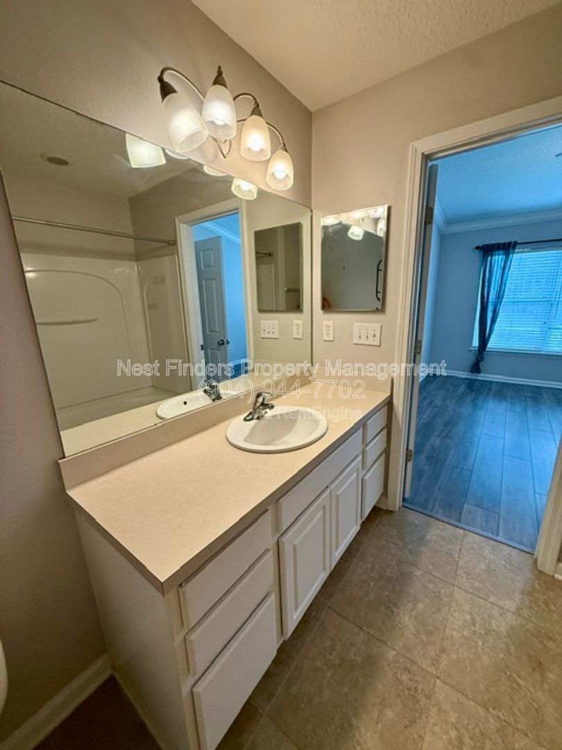 Gallery Image 14