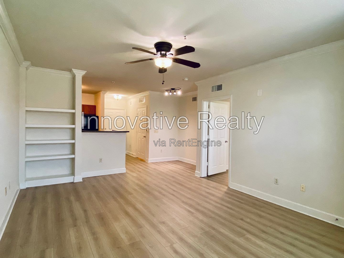 Gallery Image 0