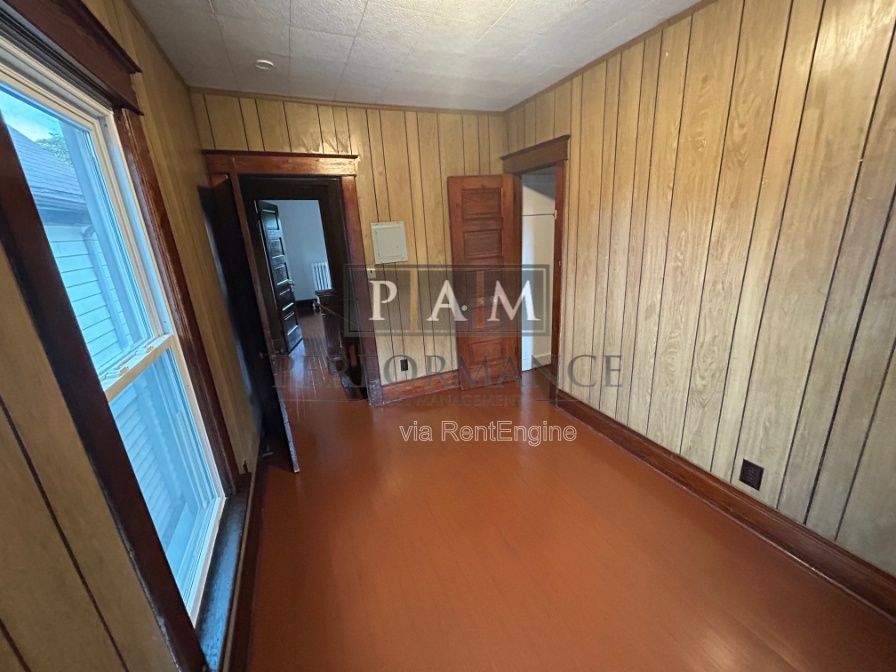 Gallery Image 16