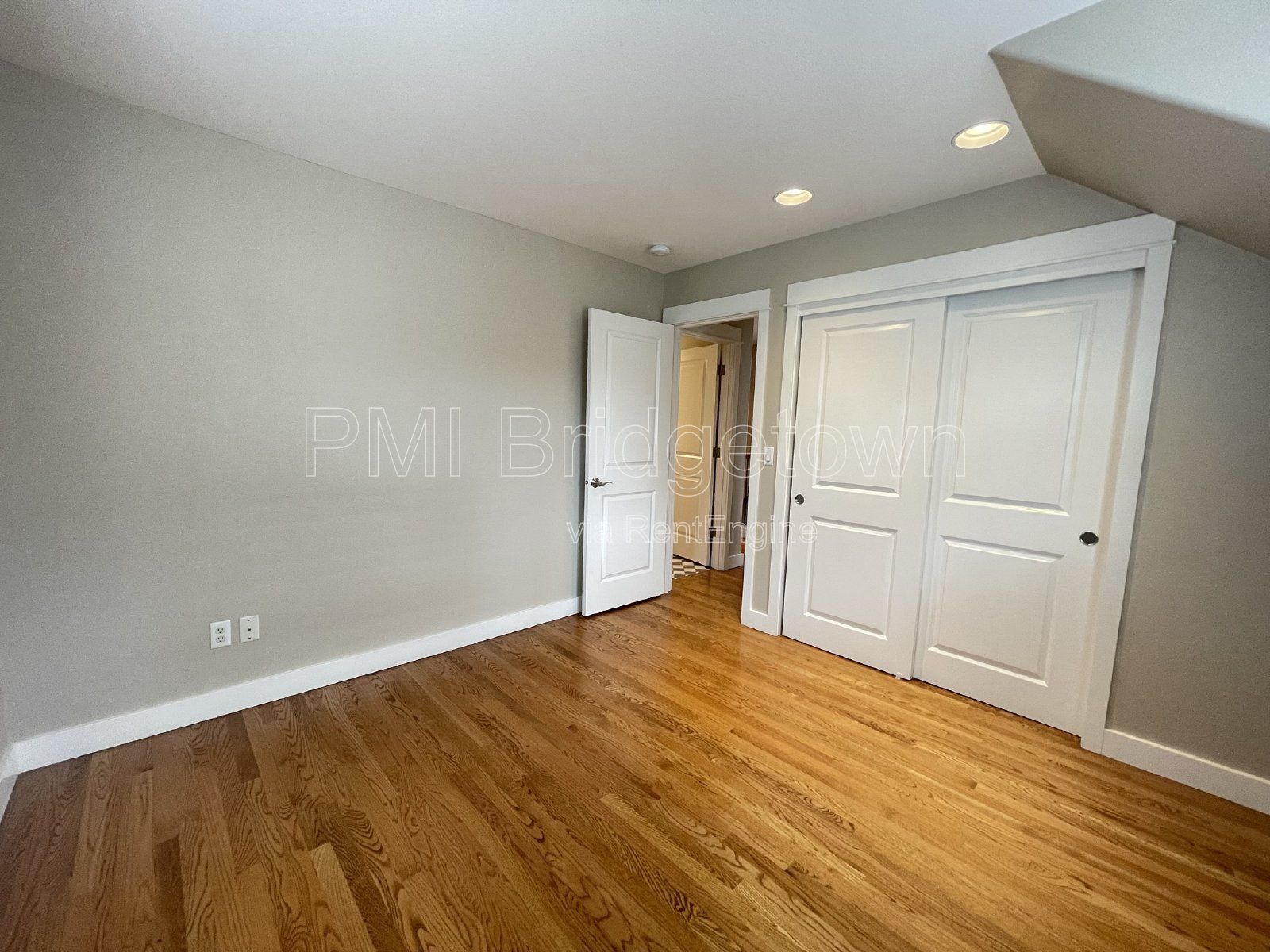 Gallery Image 22