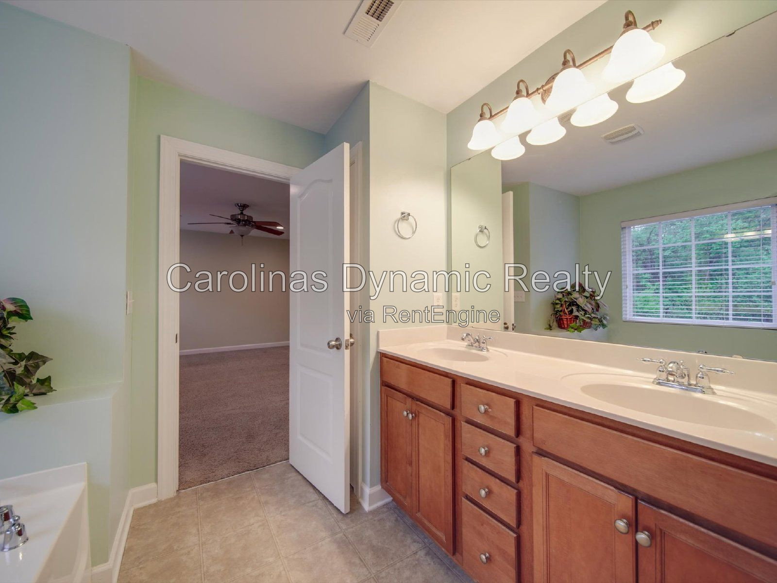 Gallery Image 72