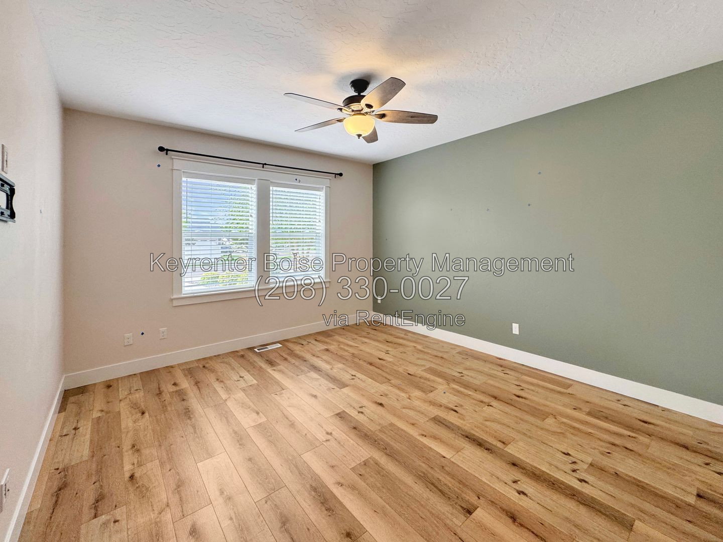 Gallery Image 16