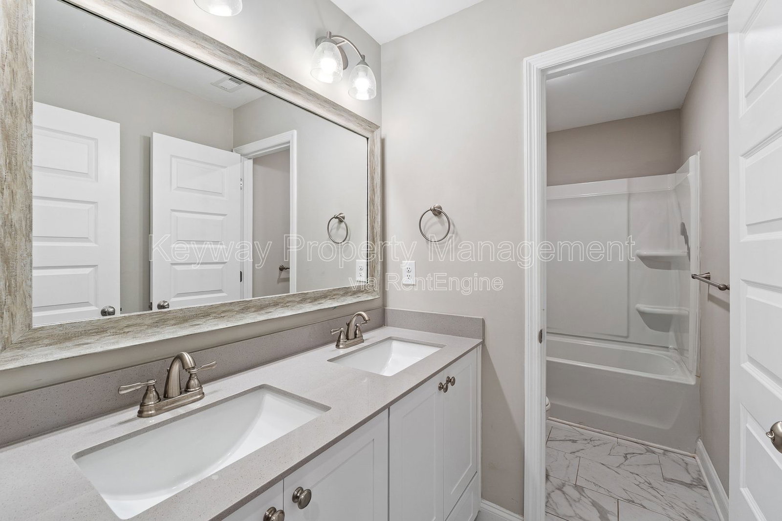Gallery Image 18