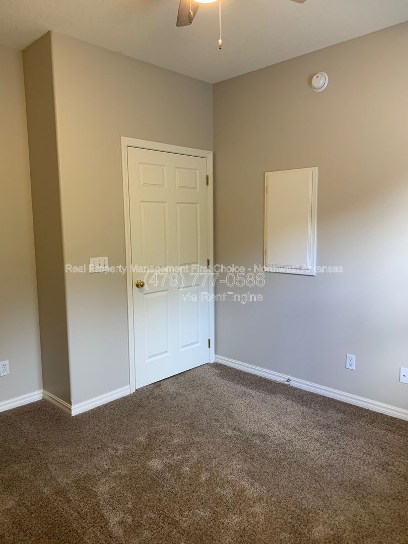 Gallery Image 13