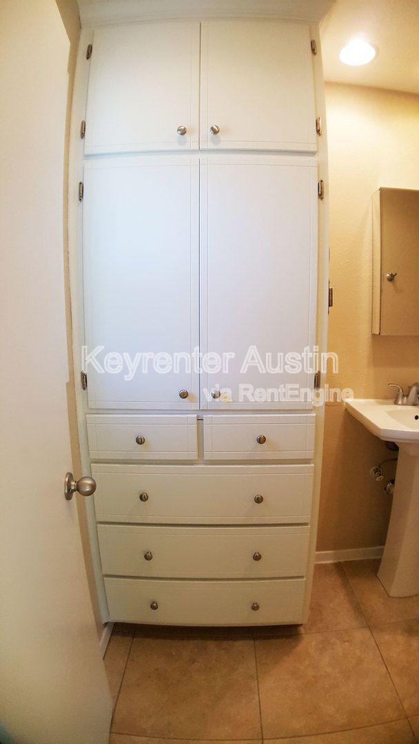 Gallery Image 19