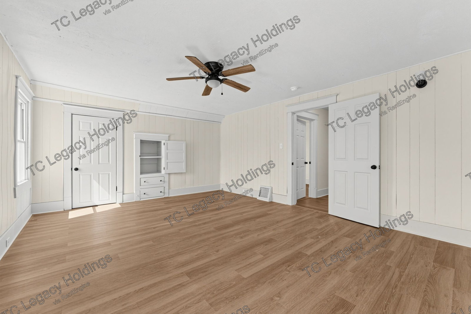 Gallery Image 18
