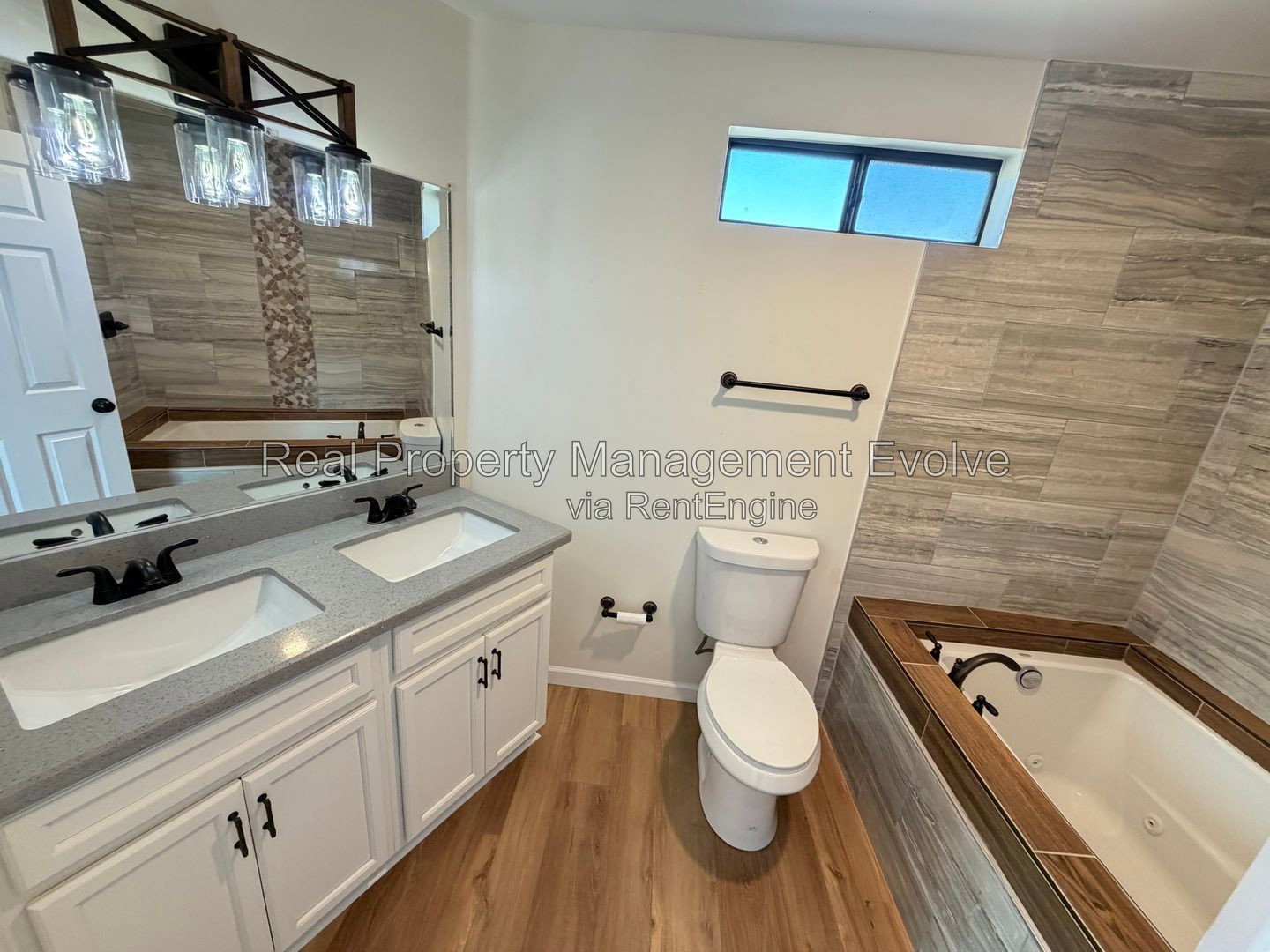 Gallery Image 17