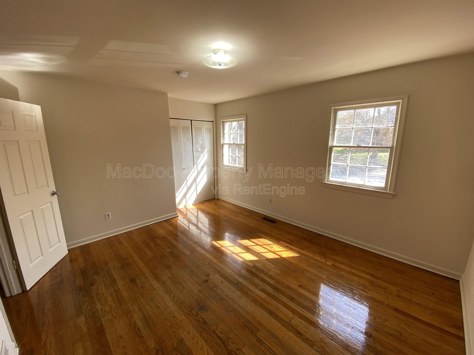 Gallery Image 13