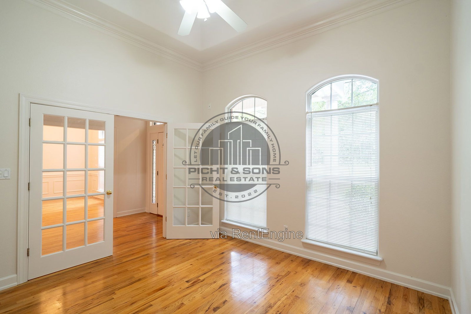 Gallery Image 13