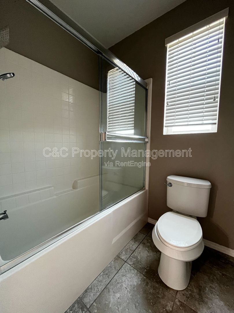 Gallery Image 12