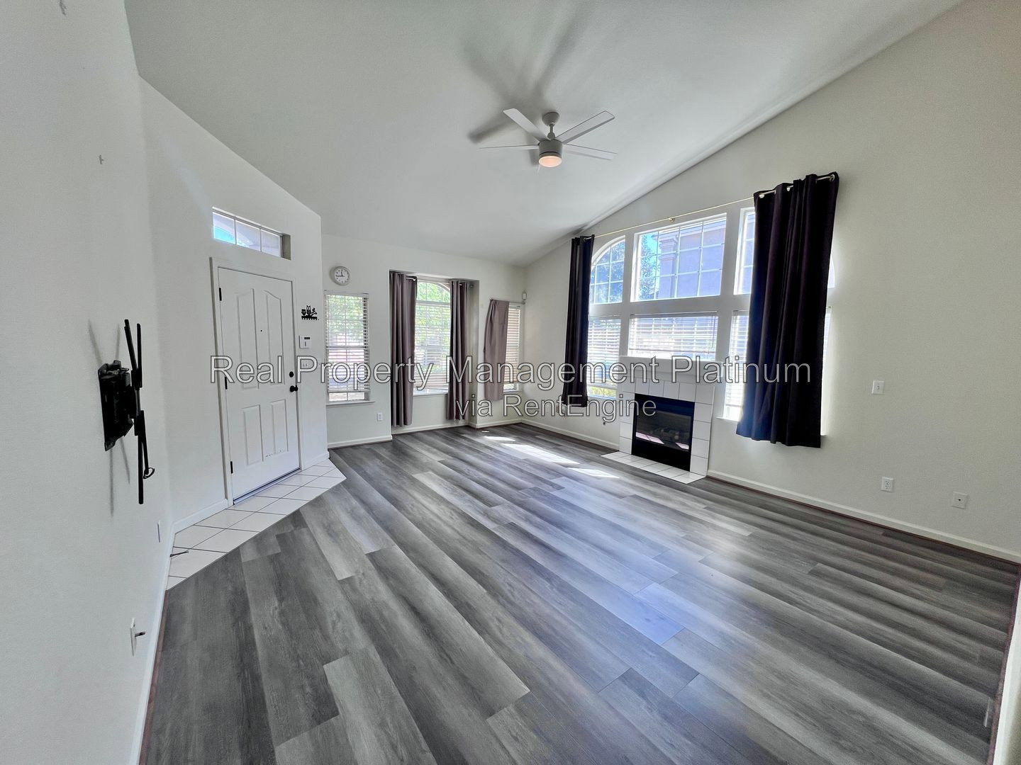 Gallery Image 14