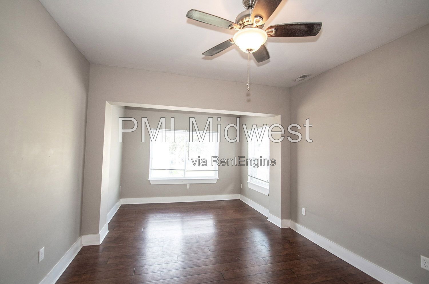 Gallery Image 0