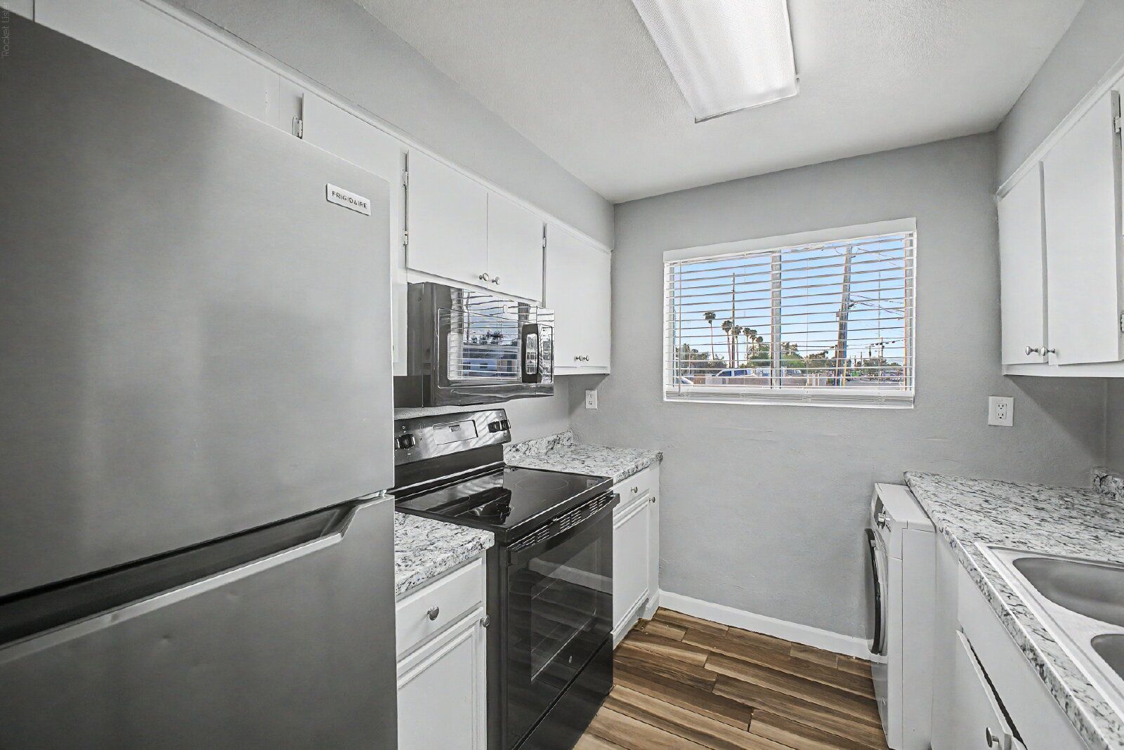 Gallery Image 19