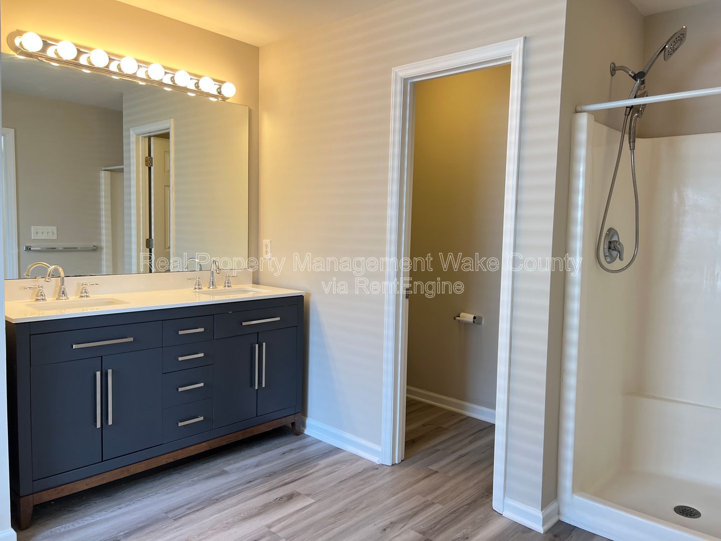 Gallery Image 18