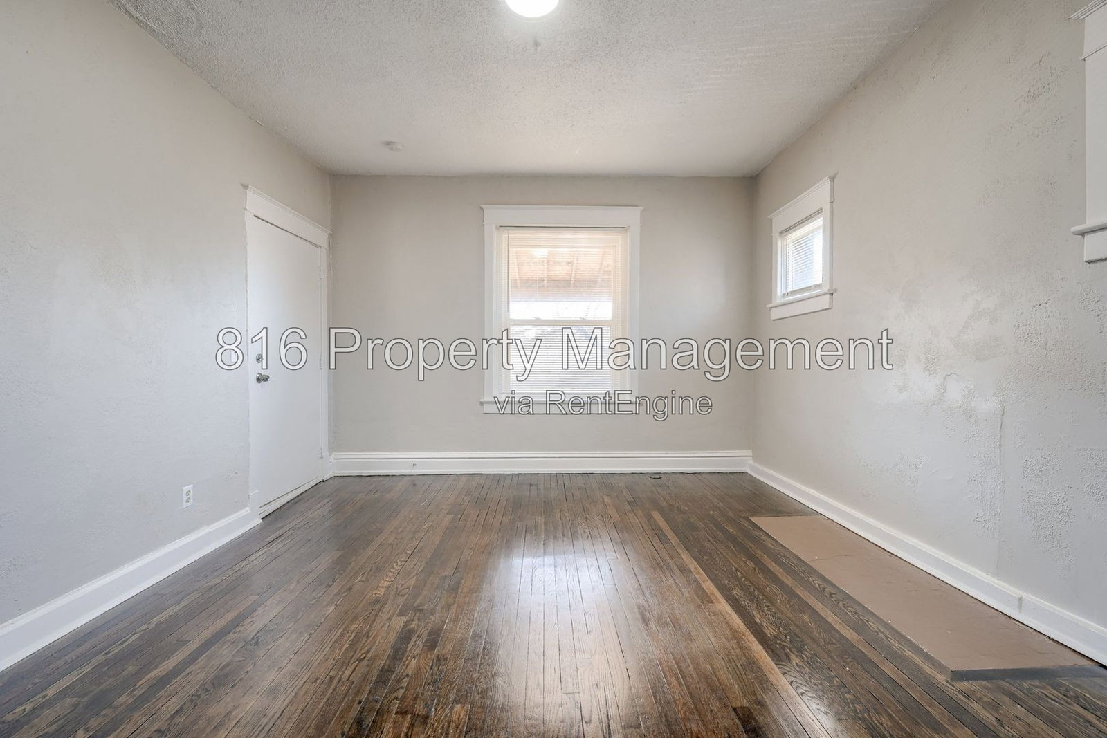 Gallery Image 0