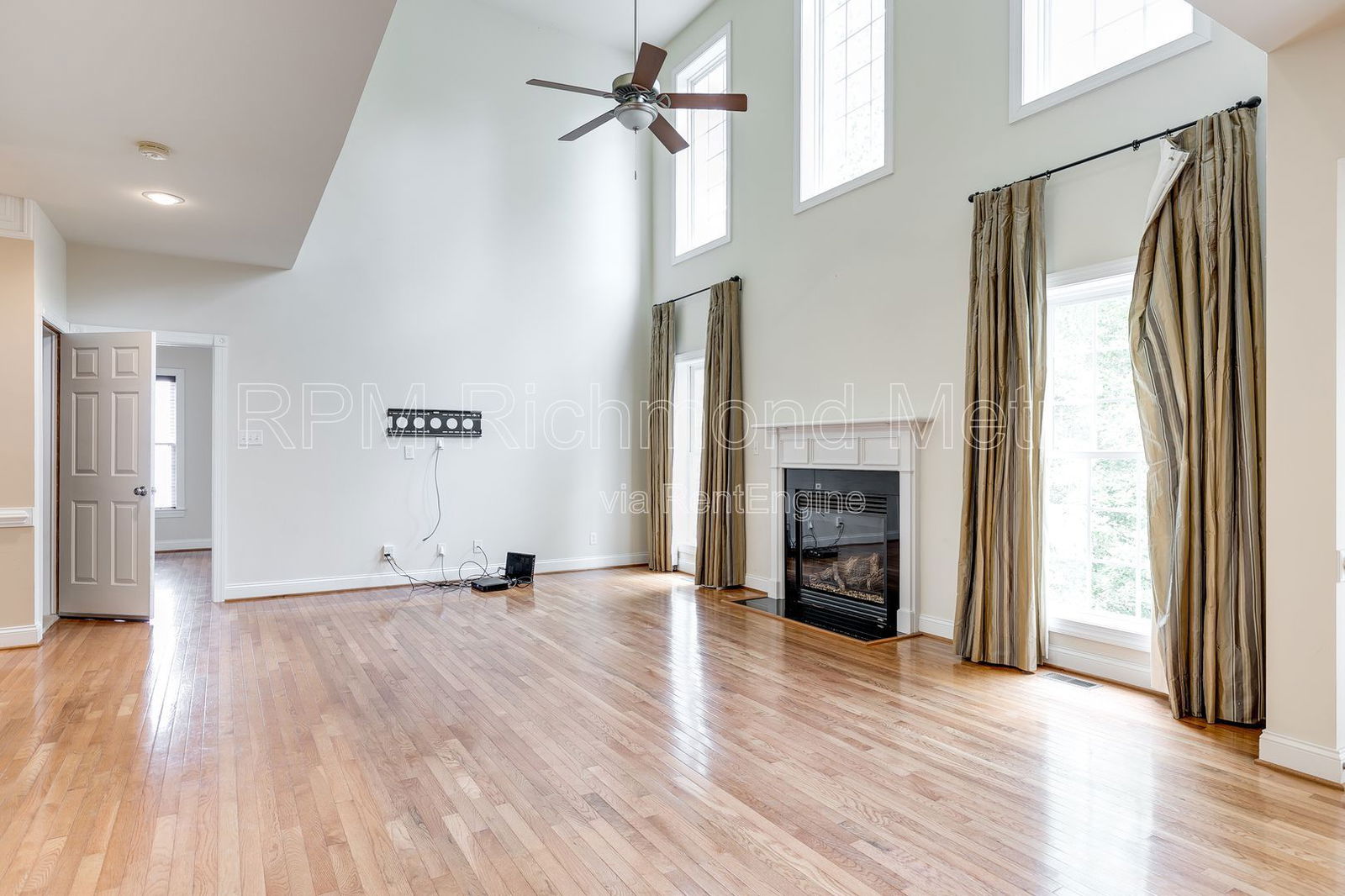 Gallery Image 16