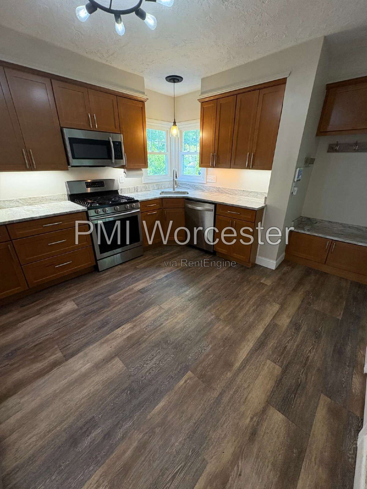 Gallery Image 14