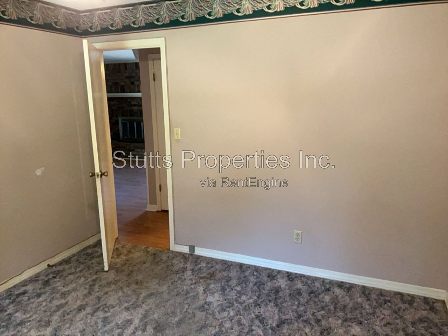 Gallery Image 13